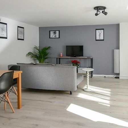 Apartamento Turistico En ブルネテ エクステリア 写真