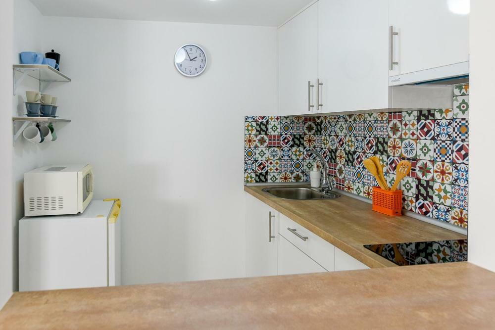 Apartamento Turistico En ブルネテ エクステリア 写真